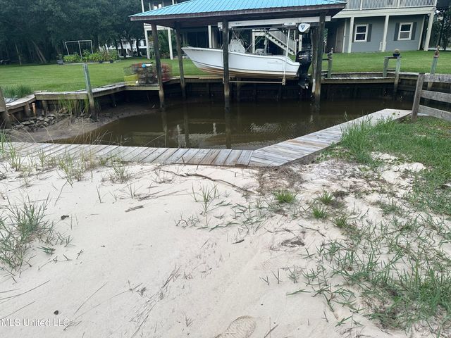 242 Fernwood Drive, Pass Christian, MS 39571