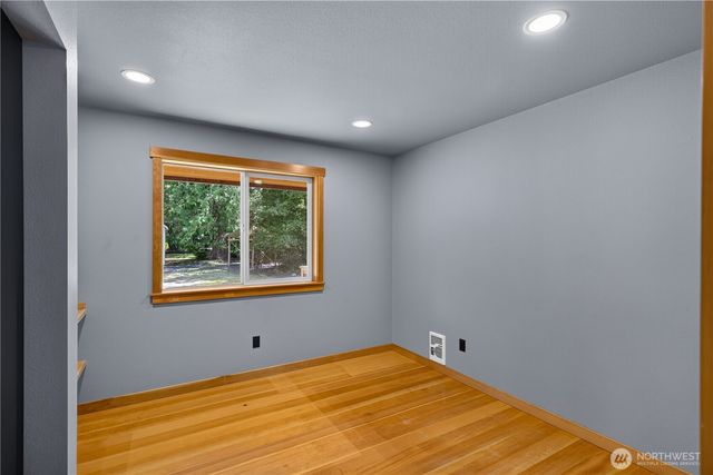 5621 Paradise Lane, Anacortes, WA 98221