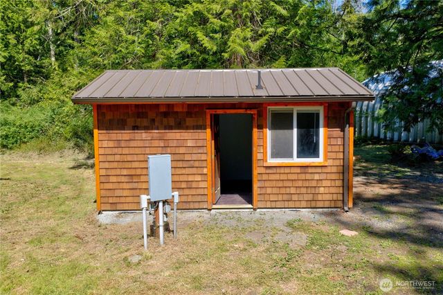 5621 Paradise Lane, Anacortes, WA 98221