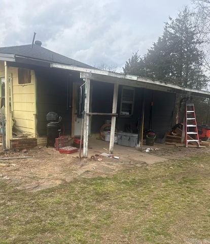 11404 Lucian Wood Road, Cedarville, AR 72932