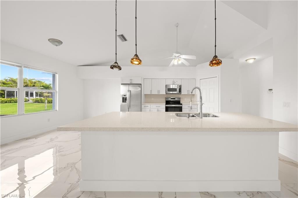605 SE 23rd AVE, CAPE CORAL, FL 33990 — exterior