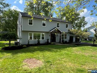 11 Janice Drive, Norwood, NJ 07648