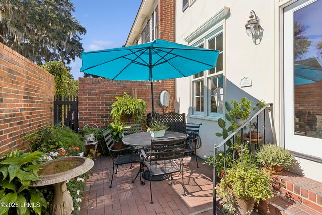 895 Ribaut Rd Apt 2, Beaufort, SC 29902