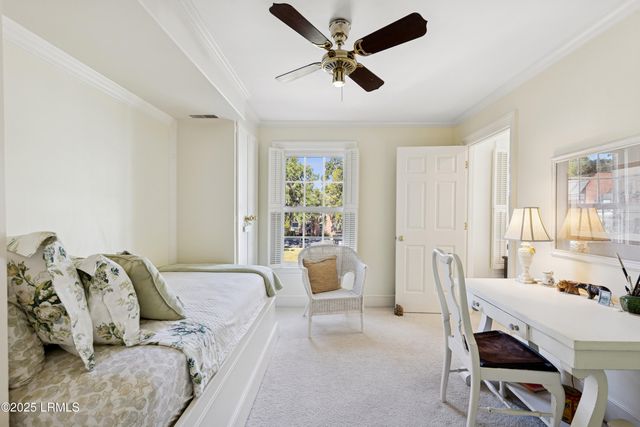 895 Ribaut Rd Apt 2, Beaufort, SC 29902