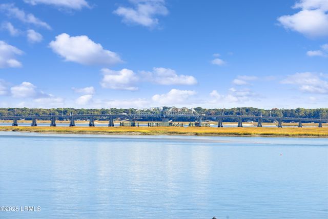 895 Ribaut Rd Apt 2, Beaufort, SC 29902