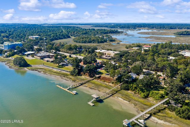 895 Ribaut Rd Apt 2, Beaufort, SC 29902