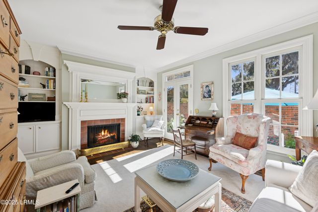 895 Ribaut Rd Apt 2, Beaufort, SC 29902