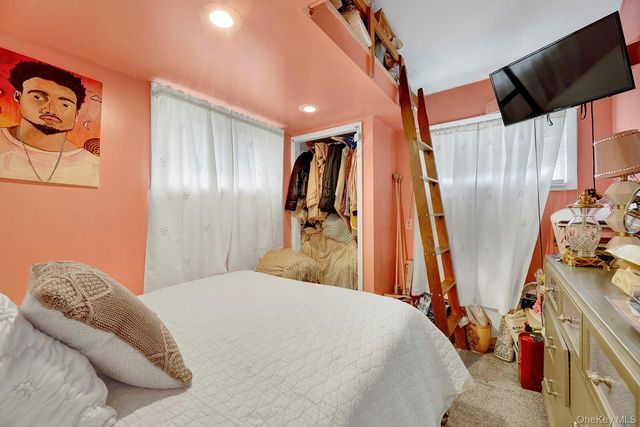 34 Tamarack Street, Central Islip, NY 11722