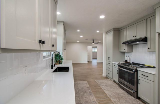 2809 Spa Drive, Deer Park, TX 77536