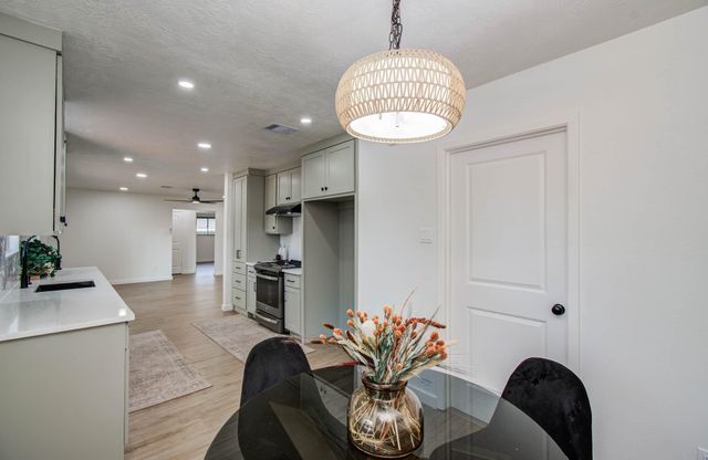 2809 Spa Drive, Deer Park, TX 77536