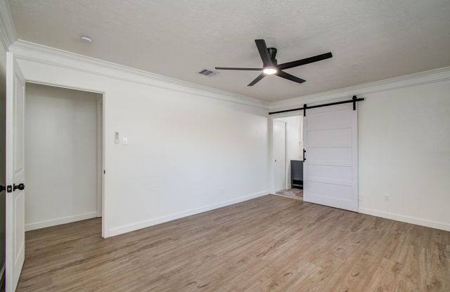 2809 Spa Drive, Deer Park, TX 77536