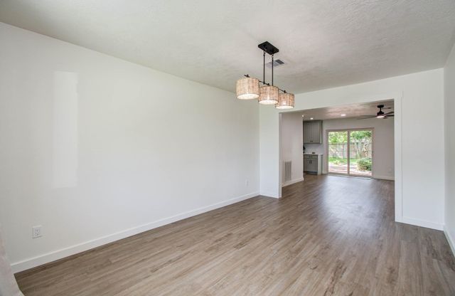 2809 Spa Drive, Deer Park, TX 77536