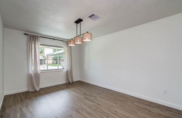 2809 Spa Drive, Deer Park, TX 77536