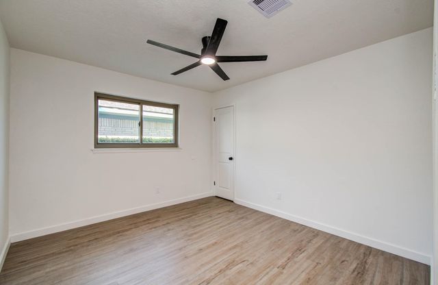 2809 Spa Drive, Deer Park, TX 77536