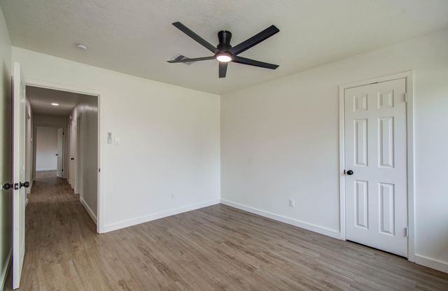 2809 Spa Drive, Deer Park, TX 77536