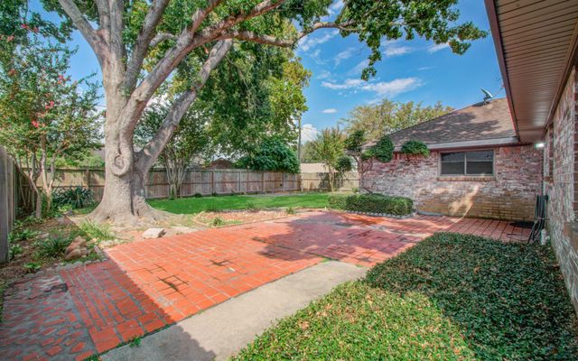 2809 Spa Drive, Deer Park, TX 77536