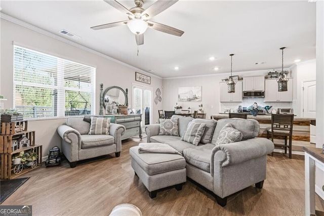 401 Valley View Circle, Dallas, GA 30132