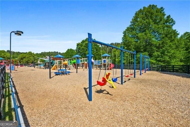 401 Valley View Circle, Dallas, GA 30132