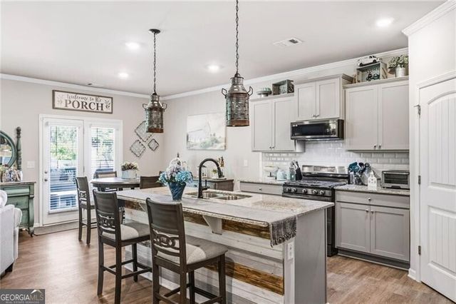 401 Valley View Circle, Dallas, GA 30132