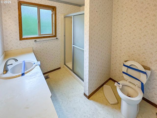 1886 WOODSTOCK Cir, Salem, OR 97304