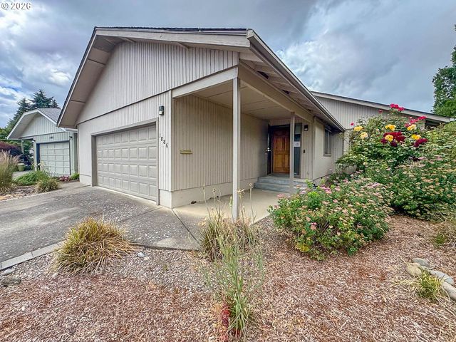 1886 WOODSTOCK Cir, Salem, OR 97304