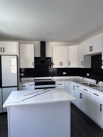 3412 W 13th Place 2, Chicago, IL 60623