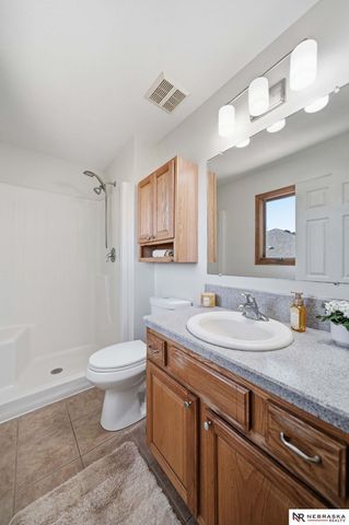 1840 Chloe Lane, Lincoln, NE 68512