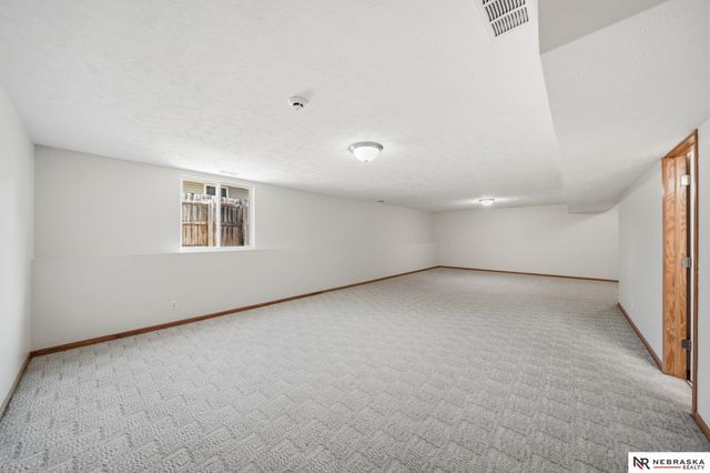 1840 Chloe Lane, Lincoln, NE 68512
