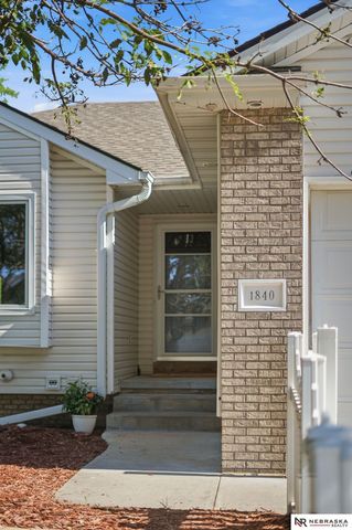 1840 Chloe Lane, Lincoln, NE 68512