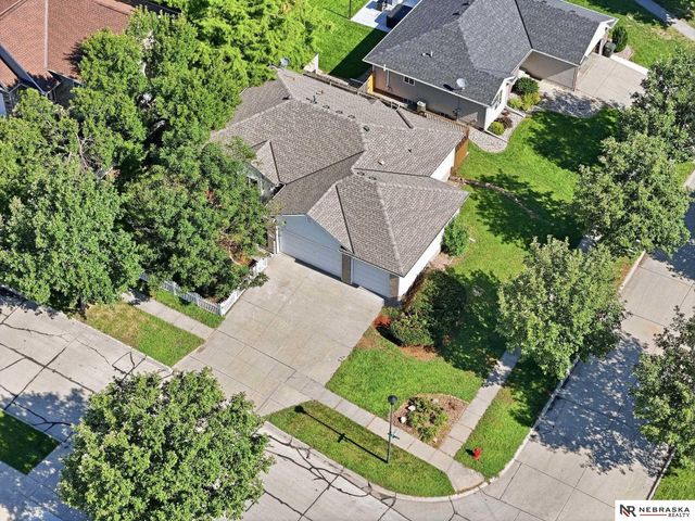 1840 Chloe Lane, Lincoln, NE 68512