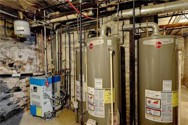 476 Smith Street, Providence, RI 02908