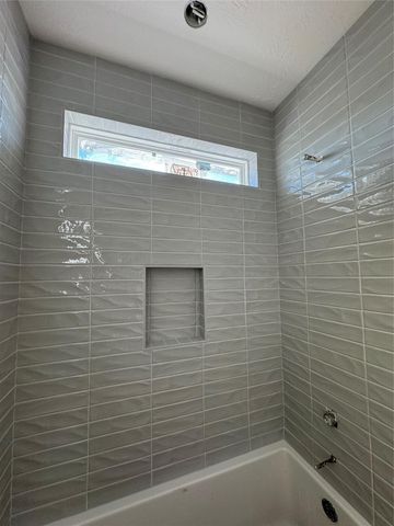 2324 Storyteller Court, College Station, TX 77845