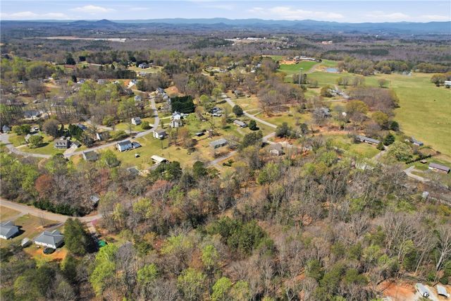 410 Springdale Avenue, Liberty, SC 29657