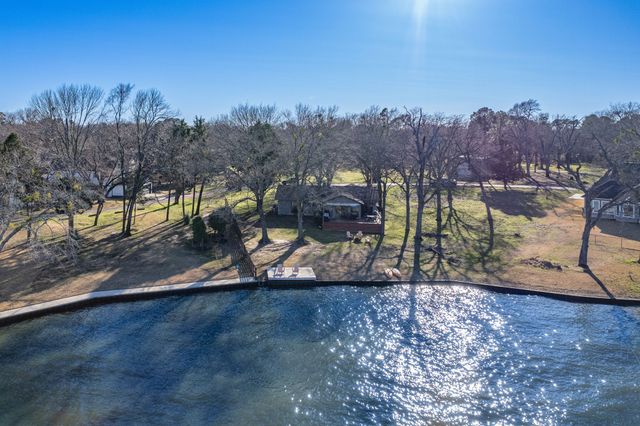 312 Pebble Beach Drive, Trinidad, TX 75163