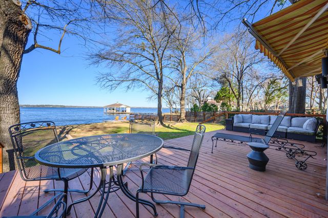 312 Pebble Beach Drive, Trinidad, TX 75163