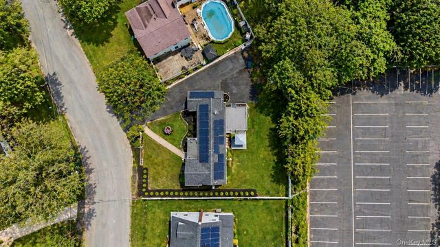 162 Parkwood Drive, Shirley, NY 11967