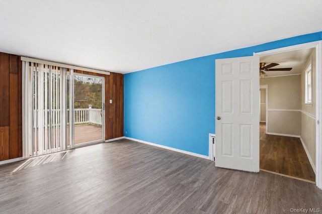 162 Parkwood Drive, Shirley, NY 11967