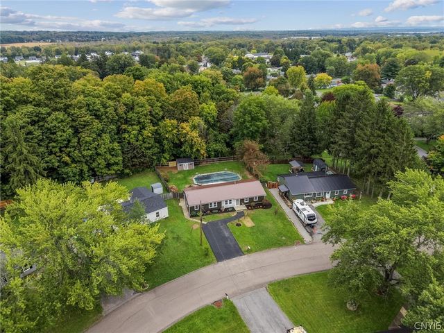 106 Resseguie Dr, Van Buren, NY 13209