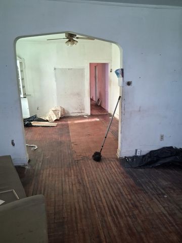 5708 S Lowe Avenue, Chicago, IL 60621