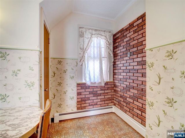 213 Kipp Avenue, Elmwood Park, NJ 07407