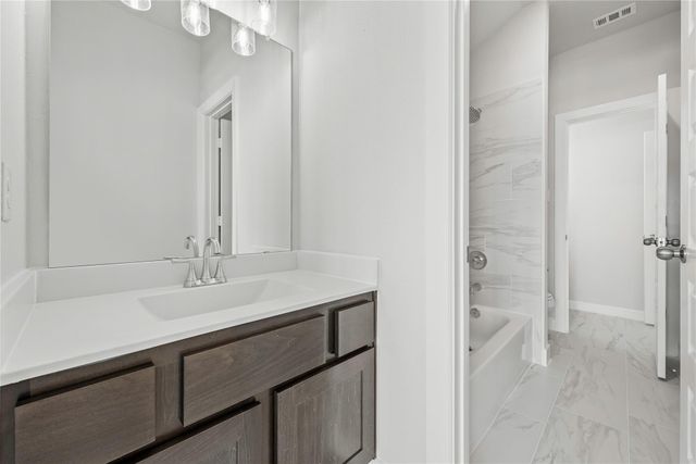 5607 Sandcastle Ridge Drive, Katy, TX 77493