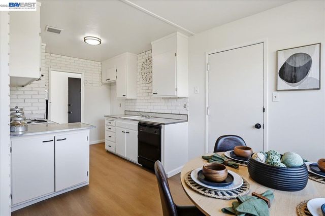 3719 Mission View Dr, Fremont, CA 94538