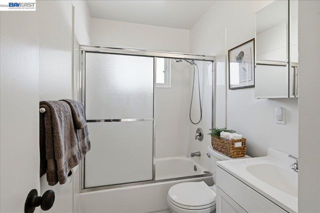 3719 Mission View Dr, Fremont, CA 94538