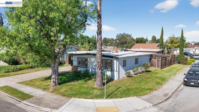 3719 Mission View Dr, Fremont, CA 94538