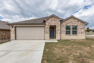 104 Pronghorn CIR, San Marcos, TX 78666