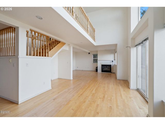620 S FALCON St, Rockaway Beach, OR 97136