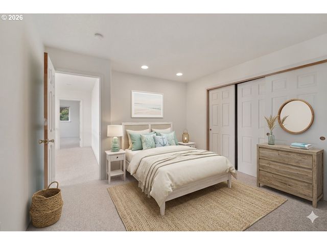 620 S FALCON St, Rockaway Beach, OR 97136