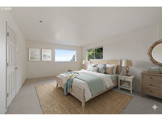 620 S FALCON St, Rockaway Beach, OR 97136