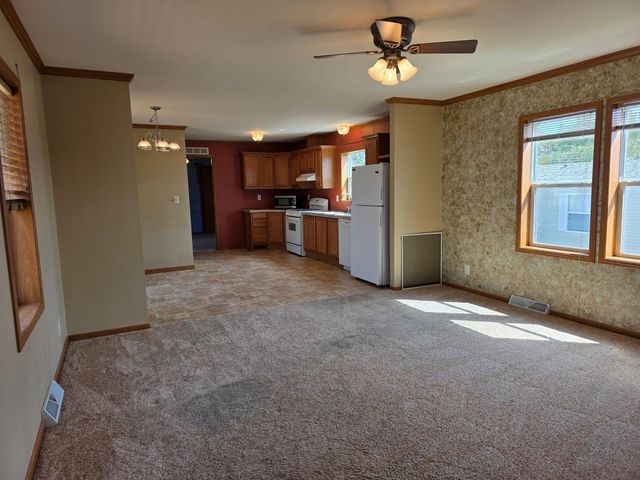 9 Holly Lane, Duluth, MN 55810