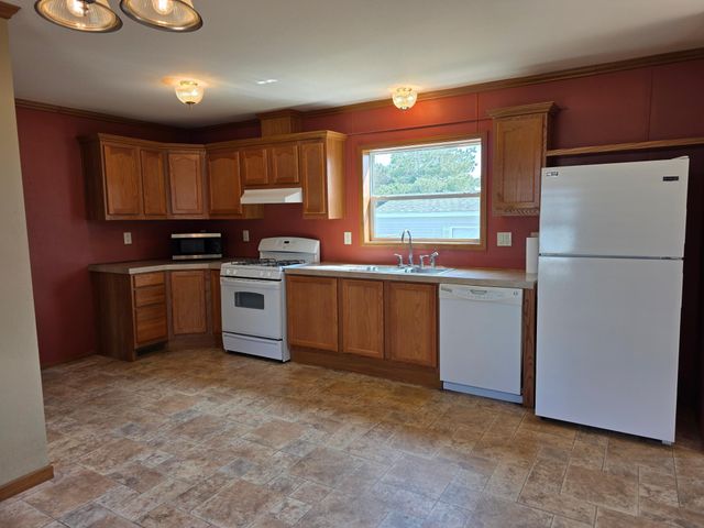 9 Holly Lane, Duluth, MN 55810